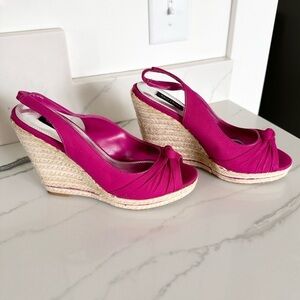 White House Black Market Lola Pomegranate Espadrille Sandals Sz 9